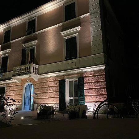 Villa Accini Монтероссо-аль-Маре Екстер'єр фото